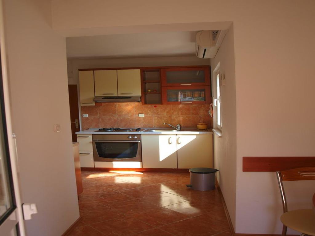 Apartments Mia Postira Habitación foto