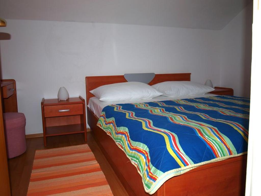 Apartments Mia Postira Habitación foto